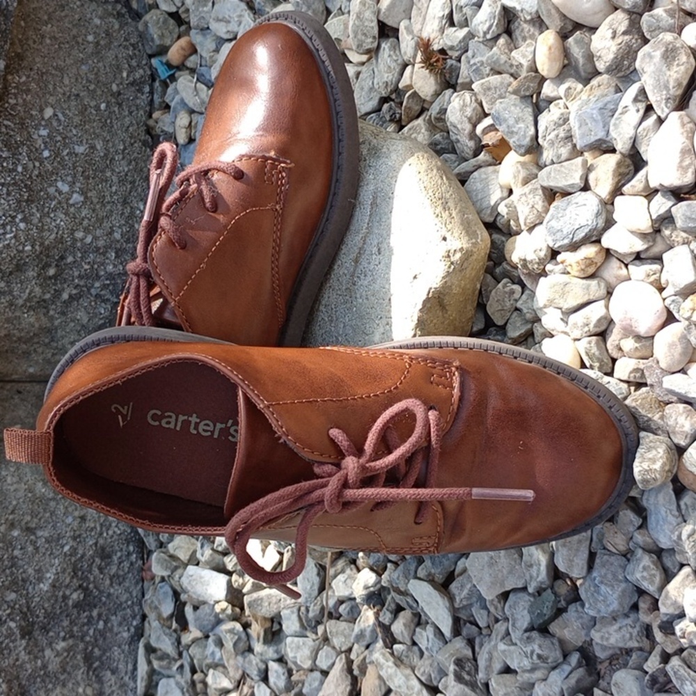 Carter's dress shoes